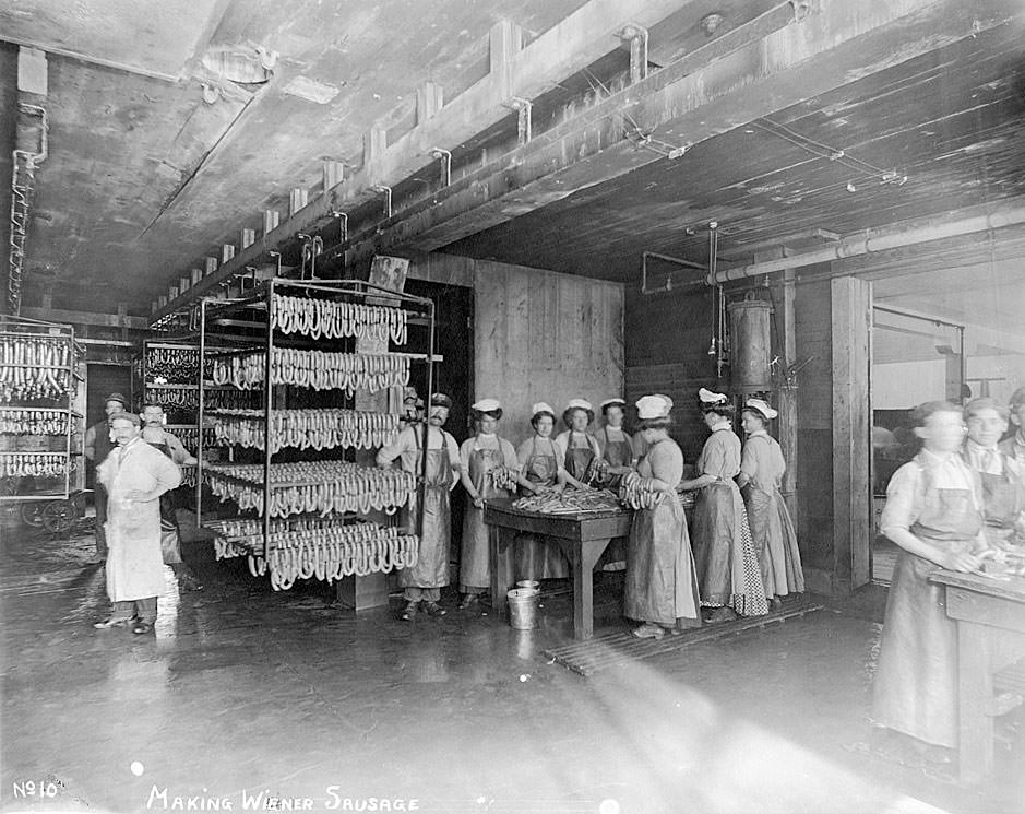 Making wiener sausage Carstens Packing Co., Tacoma, 1909