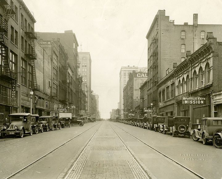 Looking North on Commerce Street from Thirteenth Street, Tacoma, 1923