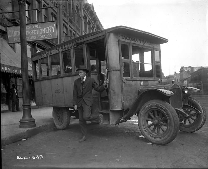 Tacoma Transit Company Bus, Pacific Avenue, Tacoma, 1919