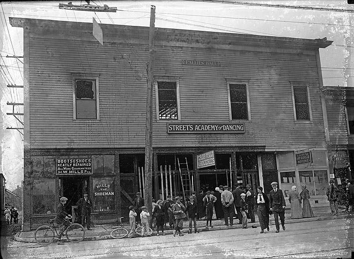 Group of Men and Women Outside of Pallies Hall, 768 1/2 South Thirty-eighth Street, Tacoma, 1914