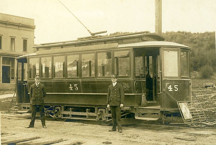 Albert J. Nelson, #37 and Streetcar on Pacific Avenue, Jefferson Avenue, Center Street Streetcar Run, 1900