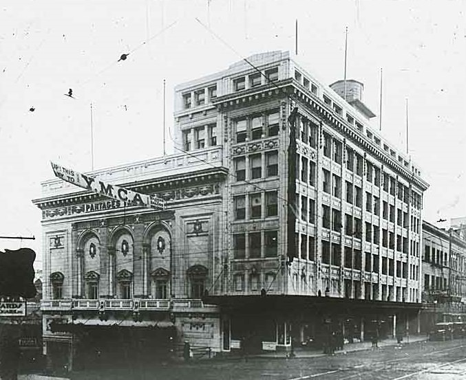 Pantages Theatre, 9th & Broadway, 1917