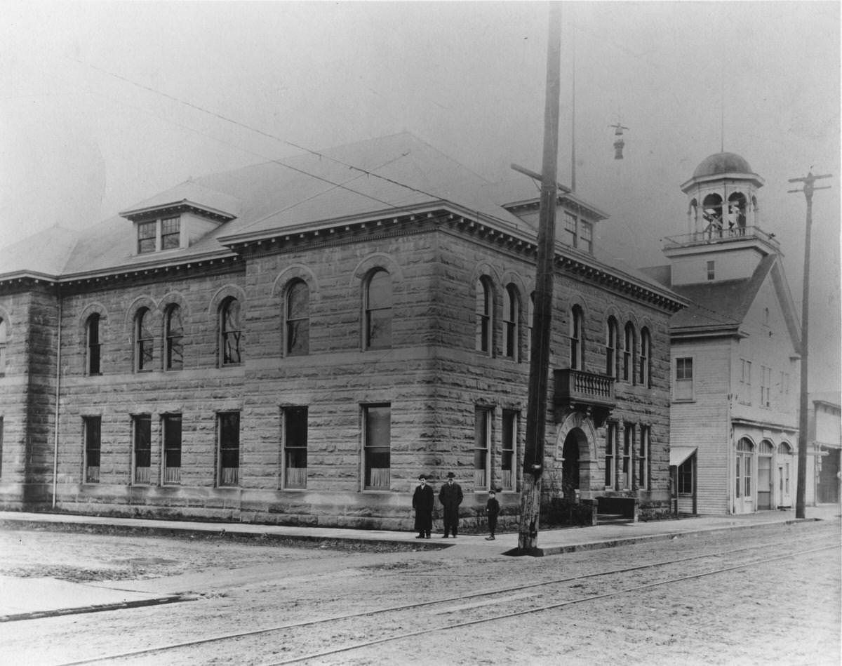 Thurston County Courthouse, Olympia, 1905