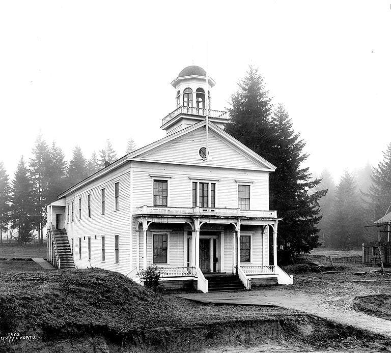 First Washington state capitol building, Olympia, as it appeared in 1902.