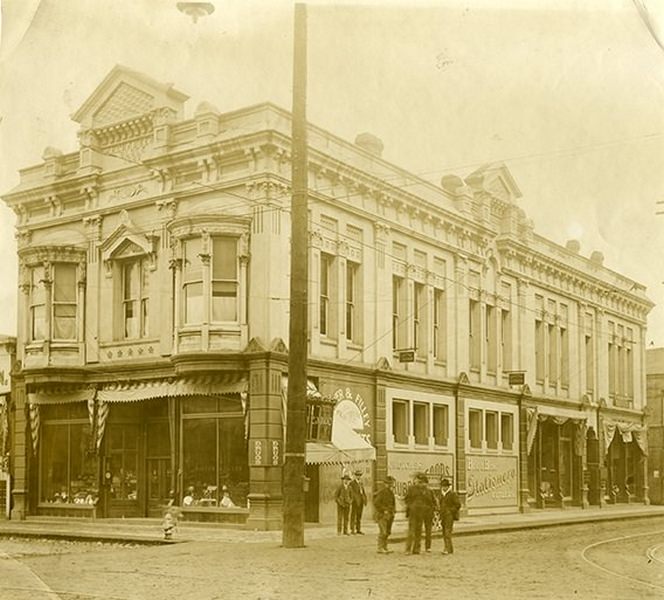 Chambers Block in Olympia, 1900s