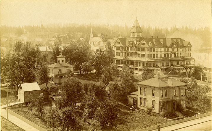 View of Olympia with Olympia Hotel, 1900