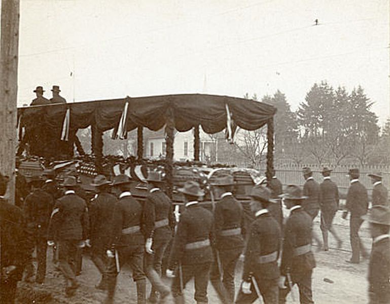 Soldiers Burial Day, Spanish American War, Olympia, 1900