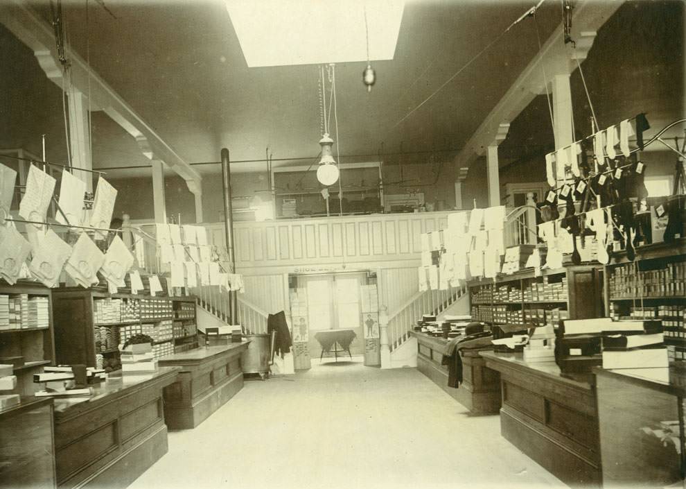 Men's Department, Harris Dry Goods Store, 1906