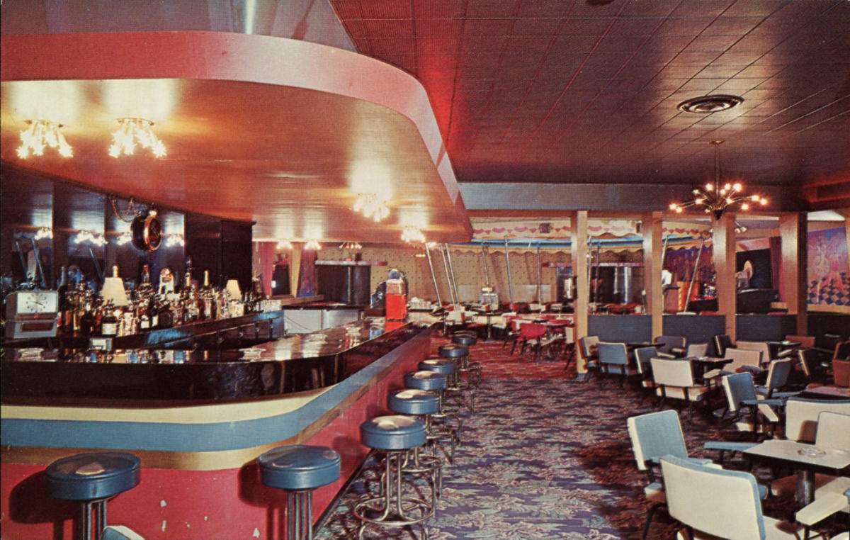 Stunning Postcards Show Interiors of America Cocktail Lounges from the 1950s