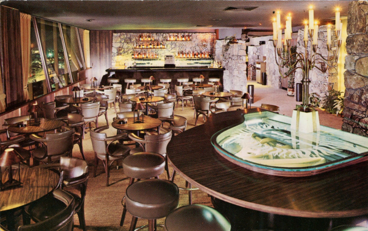 Stunning Postcards Show Interiors of America Cocktail Lounges from the 1950s