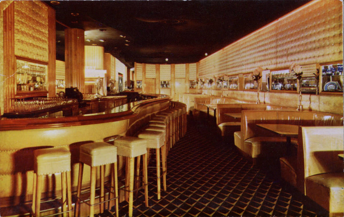 Stunning Postcards Show Interiors of America Cocktail Lounges from the 1950s