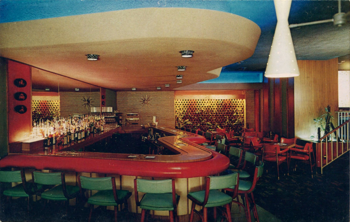 Stunning Postcards Show Interiors of America Cocktail Lounges from the 1950s