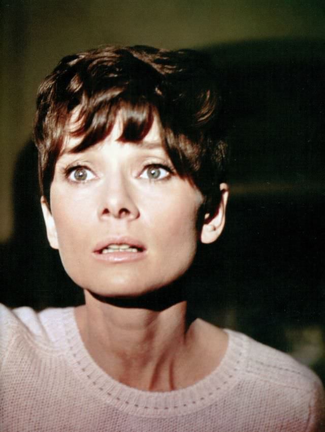 Fabulous Photos of Audrey Hepburn During the filming of 'Wait Until Dark (1967)'