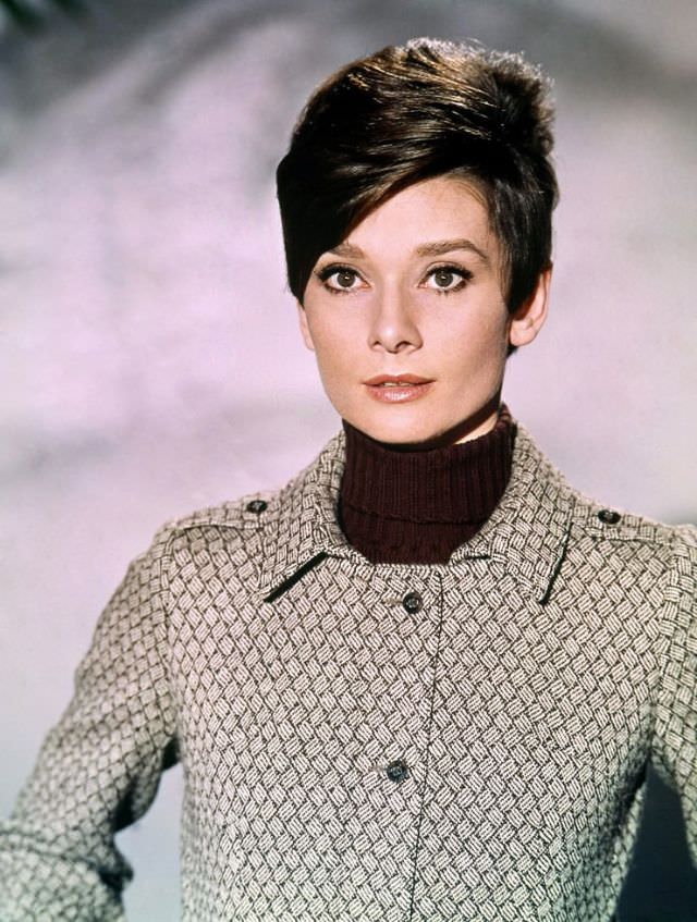 Fabulous Photos of Audrey Hepburn During the filming of 'Wait Until Dark (1967)'