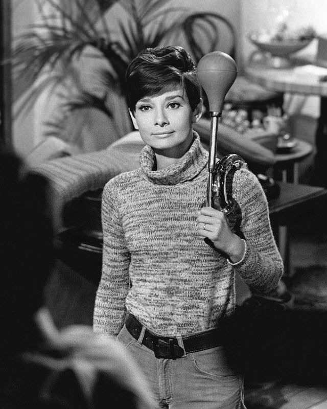 Fabulous Photos of Audrey Hepburn During the filming of 'Wait Until Dark (1967)'