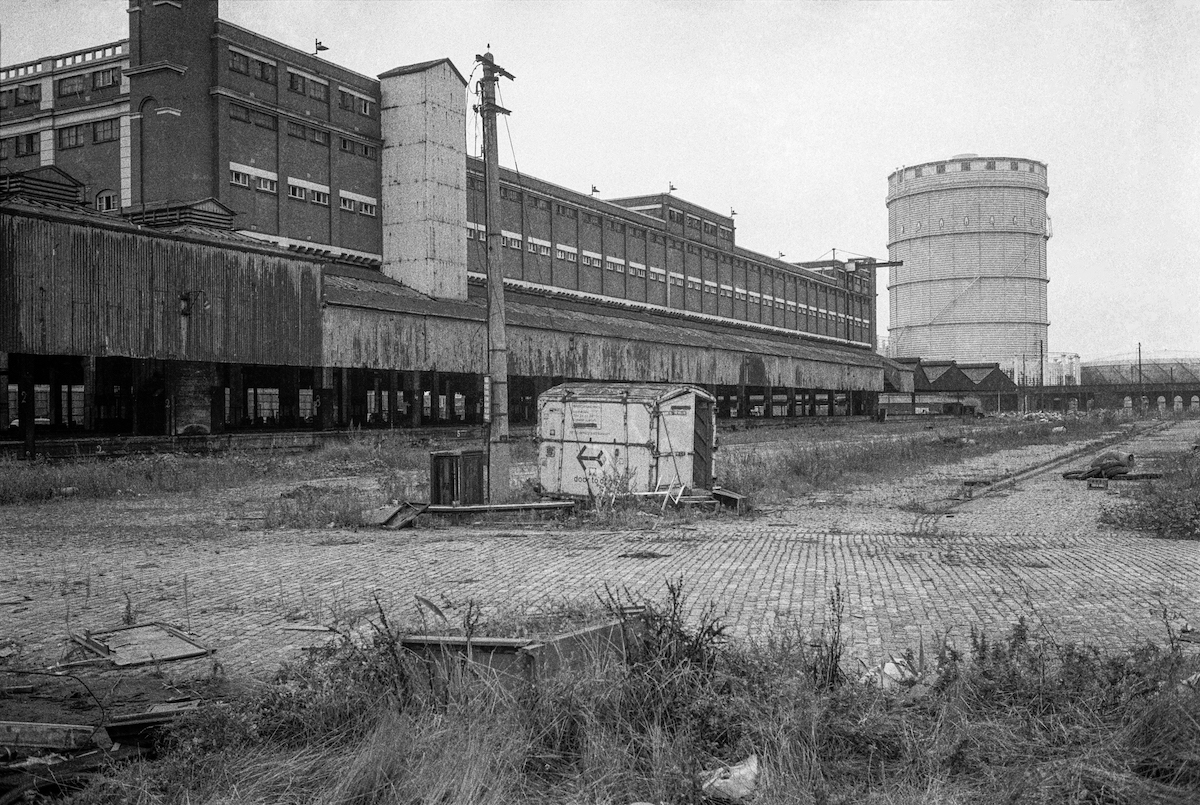 South Lambeth Goods Yard and Gas holders, Battersea, 1983