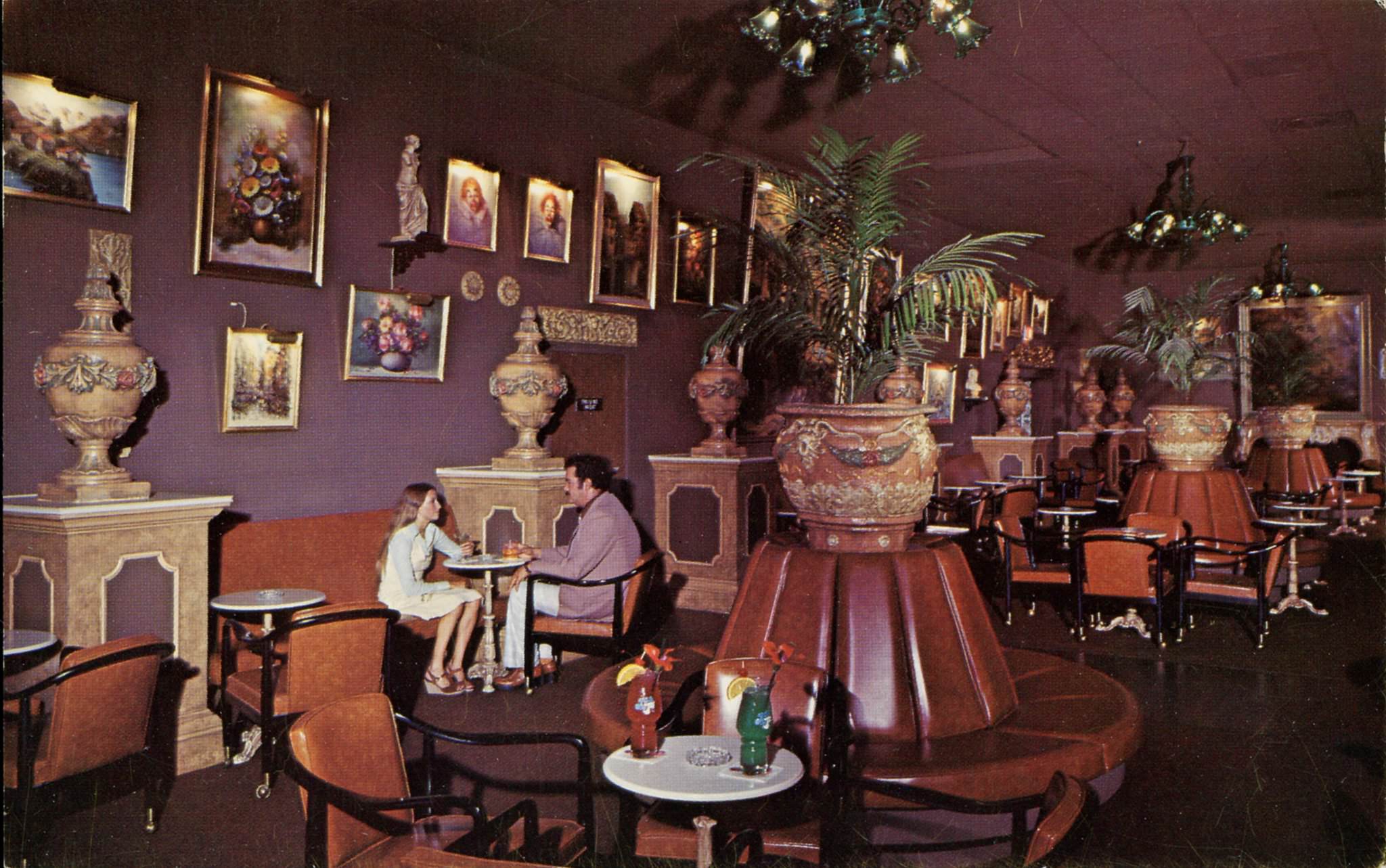 Beautiful and Unique Restaurants of the U.S. from the 1950s