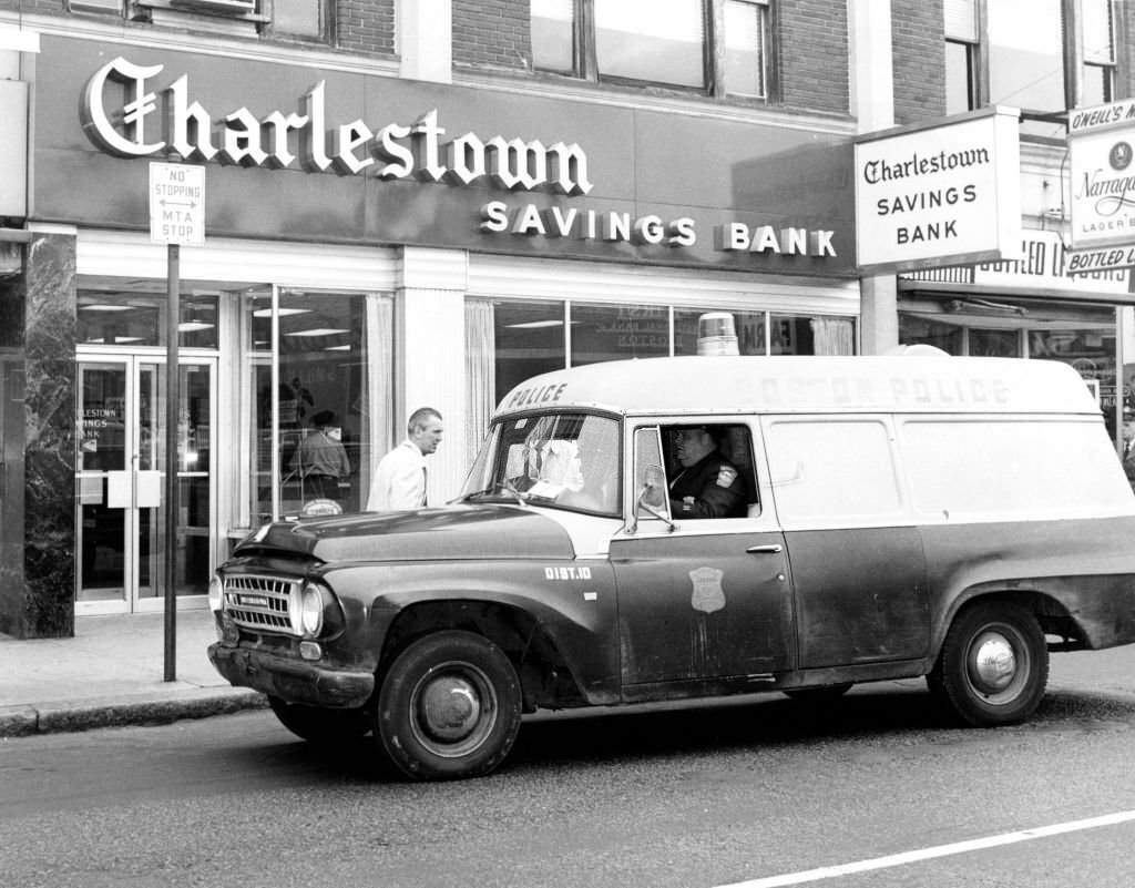 The Charlestown Savings Bank on Tremont Street in Boston, 1965.