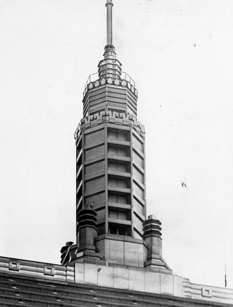 The weather beacon atop the Old John Hancock Building at 200 Berkeley Street in Boston, in 1962.
