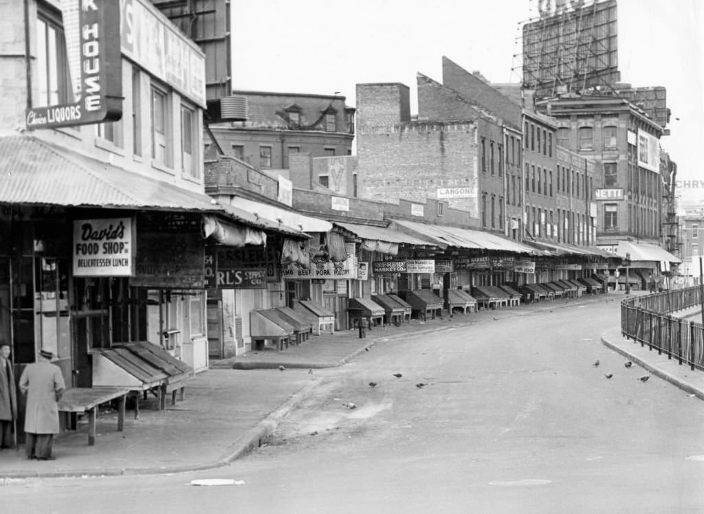 Shoppers at Haymarket in Boston on Nov. 11, 1961.