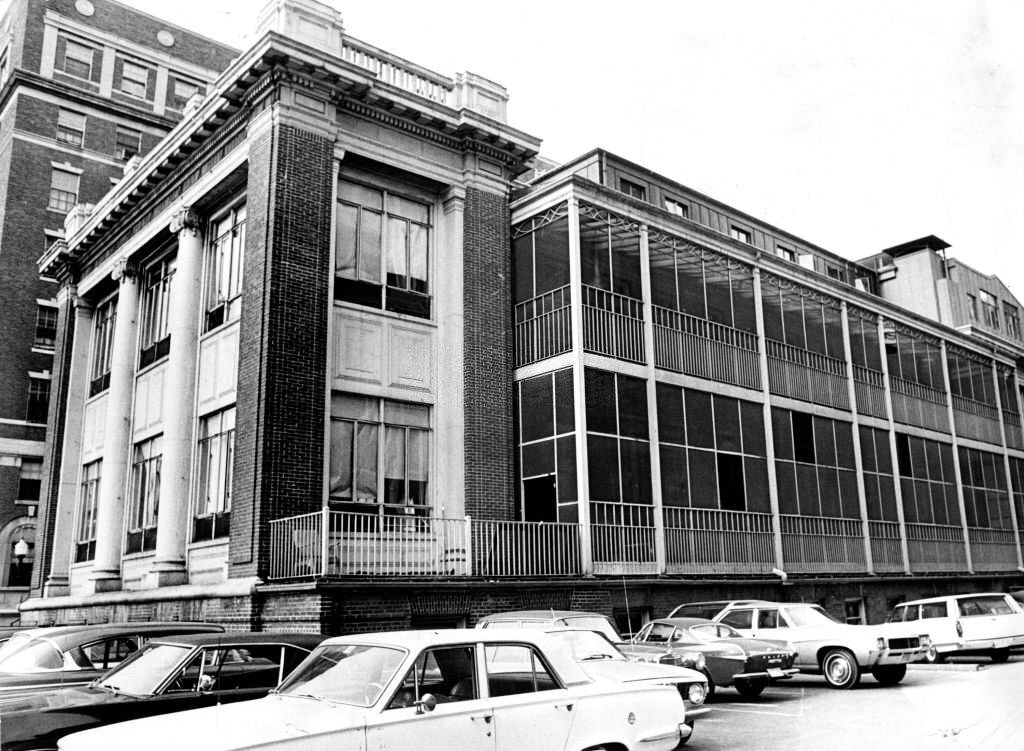 The Peabody Building at Boston City Hospital on Oct. 3, 1968.