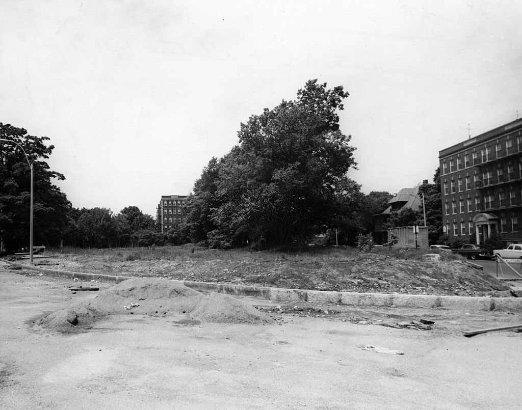 The intersection of Commonwealth Avenue and Chestnut Hill Avenue in Brighton, June 30, 1961.