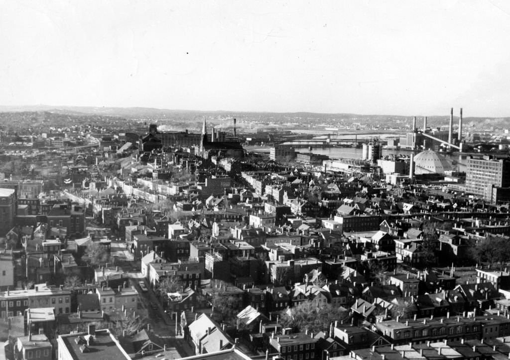 Looking toward Arlington, Medford, and Somerville from the top of Bunker Hill Monument, Feb. 5, 1960.