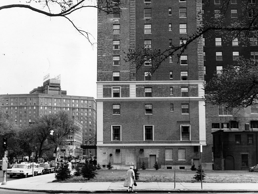 A new high-rise luxury apartment building is proposed for the lot next to the Ritz-Carlton Hotel on the corner of Commonwealth Avenue and Arlington Street in Boston's Back Bay, seen here May 11, 1965.