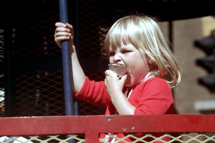 Beautiful Photos of Boston Children Playing on the Streets in the 1970s