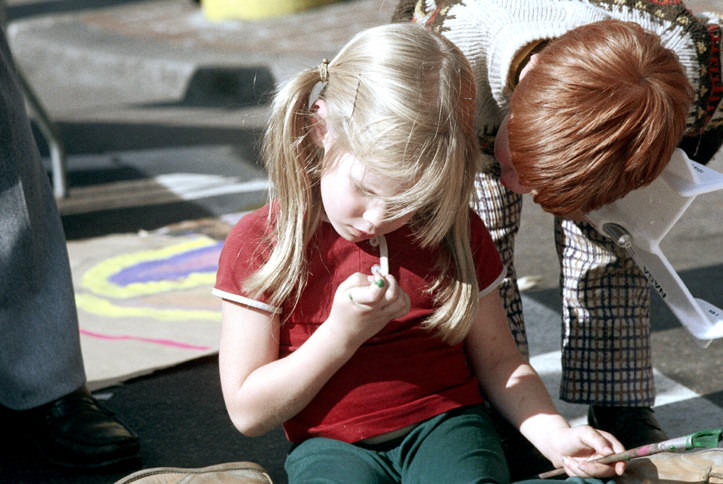 Beautiful Photos of Boston Children Playing on the Streets in the 1970s