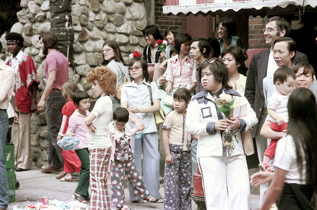 Beautiful Photos of Boston Children Playing on the Streets in the 1970s