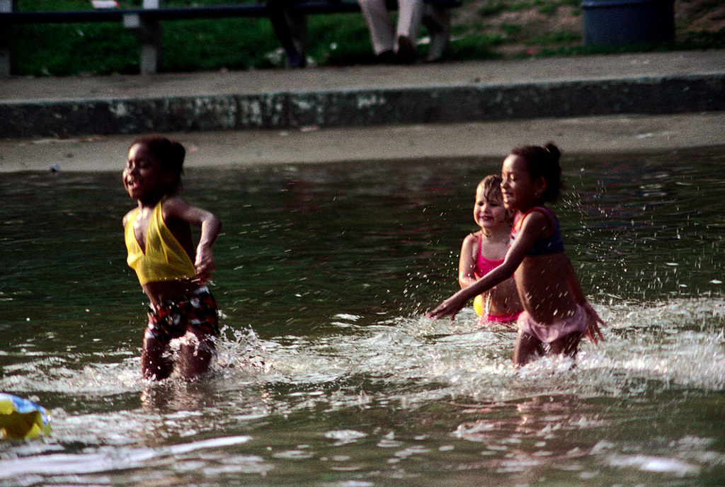 Beautiful Photos of Boston Children Playing on the Streets in the 1970s