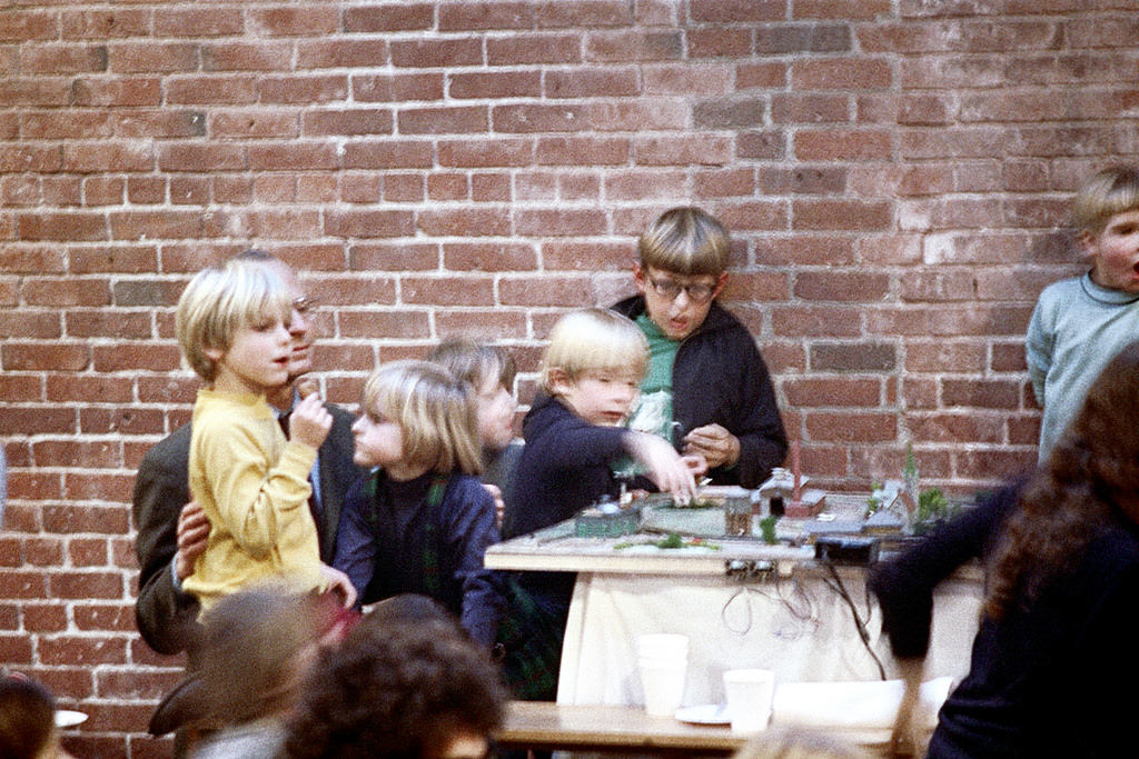 Beautiful Photos of Boston Children Playing on the Streets in the 1970s