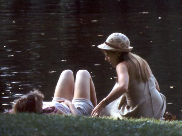 Fabulous Photos of Boston Girls of the 1970s