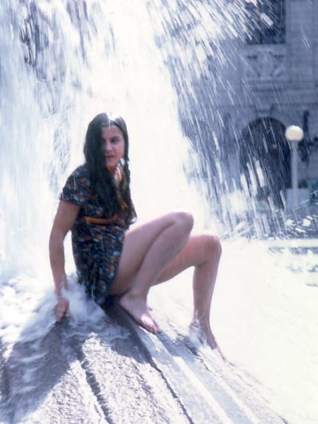 Fabulous Photos of Boston Girls of the 1970s