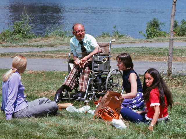 Fabulous Photos of Boston Girls of the 1970s