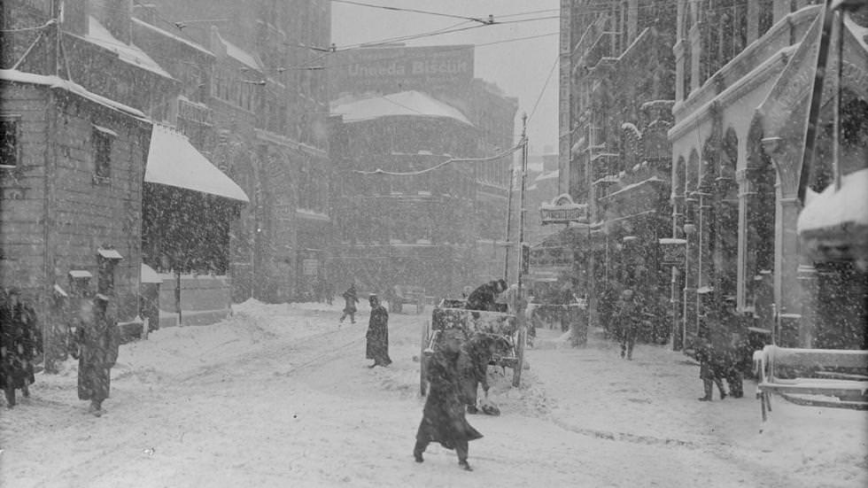 Scollay Square during a snowstorm, 1930