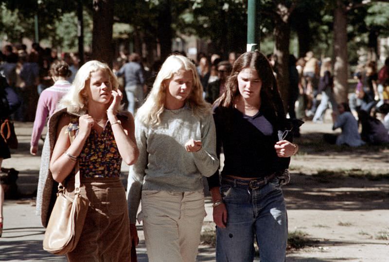 Boston's Summer Street Fashion in the early 1970s Through the Lens of Nick DeWolf