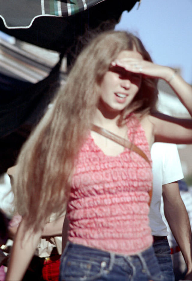 Boston's Summer Street Fashion in the early 1970s Through the Lens of Nick DeWolf