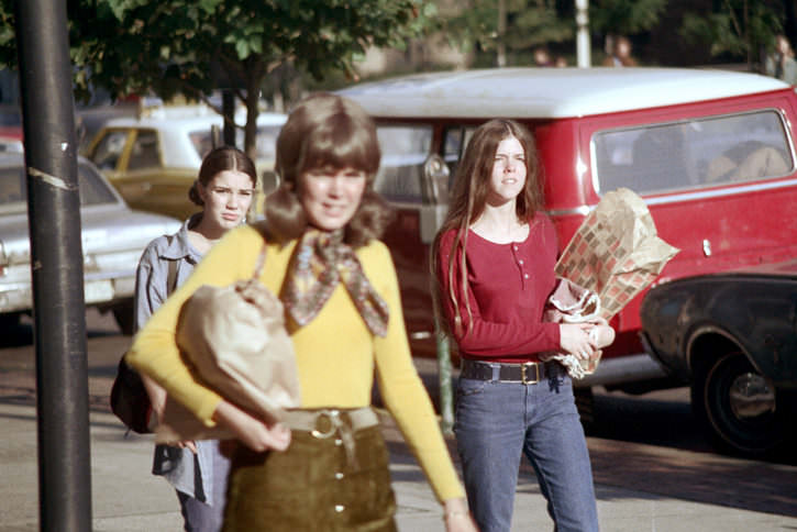 Boston's Summer Street Fashion in the early 1970s Through the Lens of Nick DeWolf