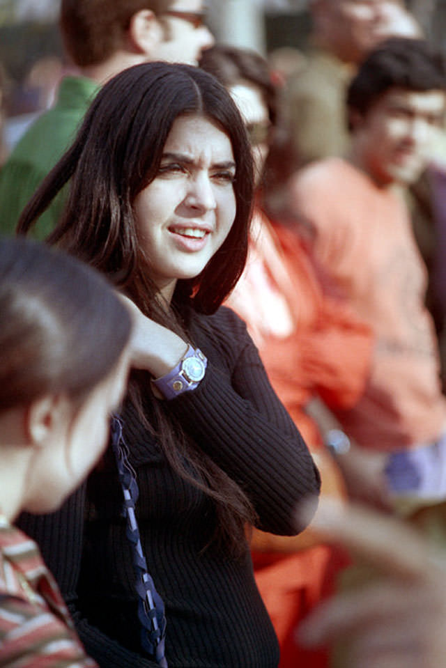 Boston's Summer Street Fashion in the early 1970s Through the Lens of Nick DeWolf