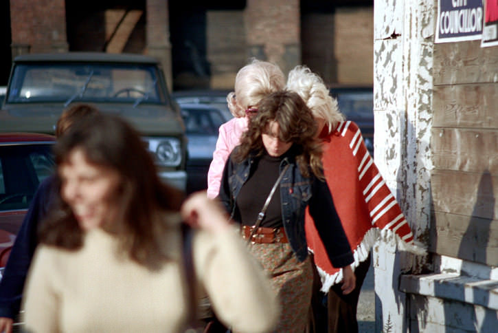 Boston's Summer Street Fashion in the early 1970s Through the Lens of Nick DeWolf