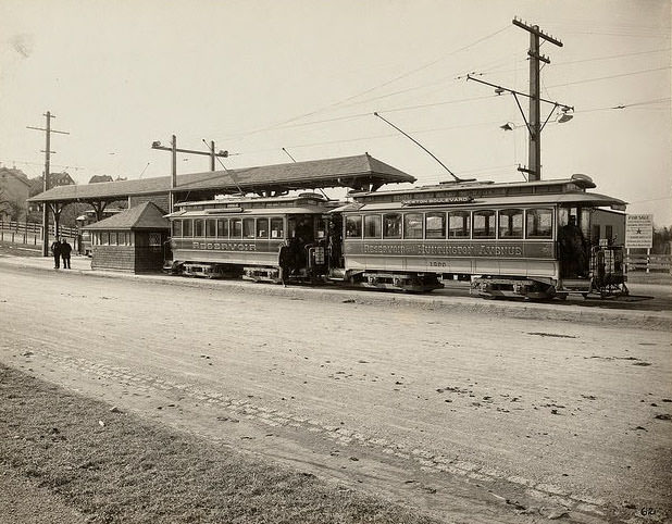Two car train, 1900.