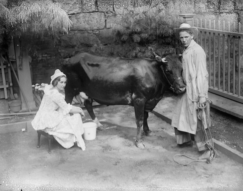 The Rural Life of Boston in the Early 1900s Through the Lens of Leslie Jones