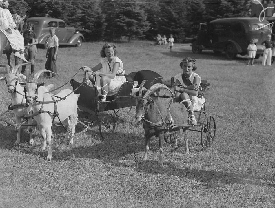 The Rural Life of Boston in the Early 1900s Through the Lens of Leslie Jones