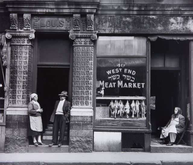 The Street Life of Boston in the 1950s Through the Lense of Jules Aarons