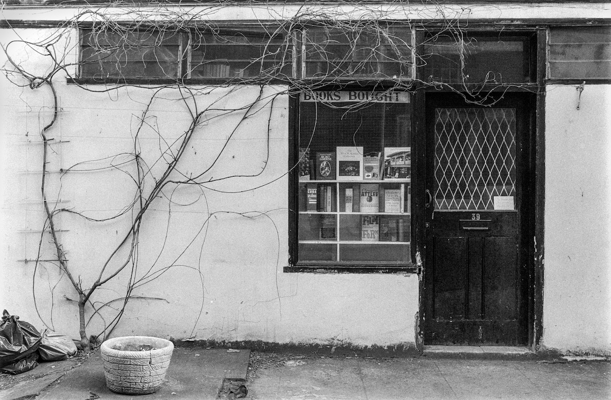 Bookshop, Burton Rd, Bloomsbury, Camden, 1987