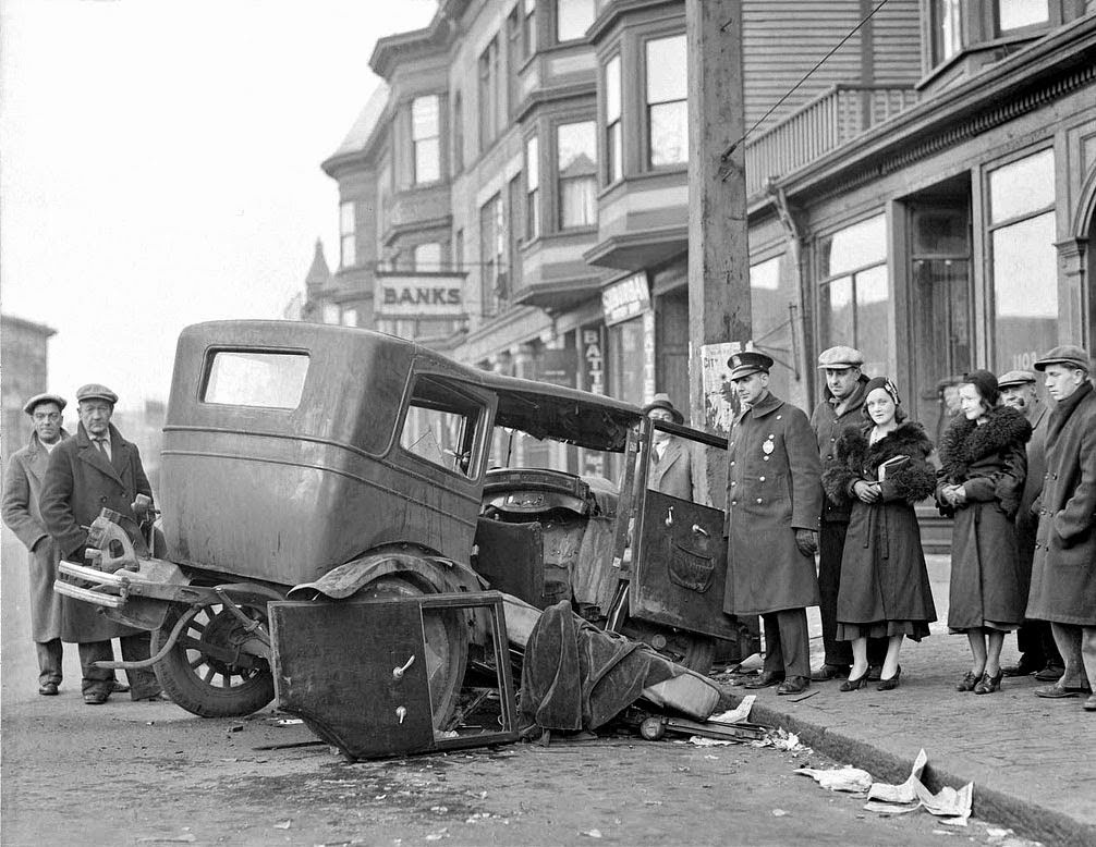 Auto wreck, Roxbury crossing Columbus Avenue, 1931