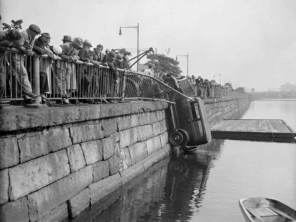 Car wreck at Charles River, Cambridge, 1933