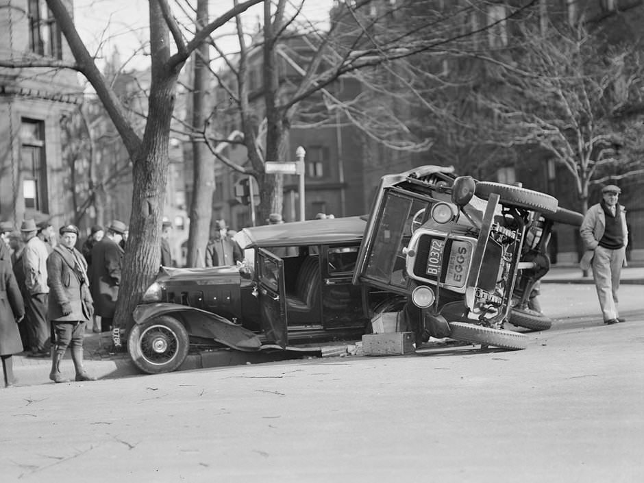 Car and truck collide, Back Bay, 1932